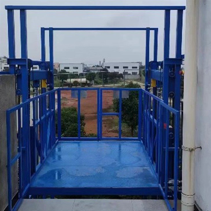 Vertical Material Lift manufacturers